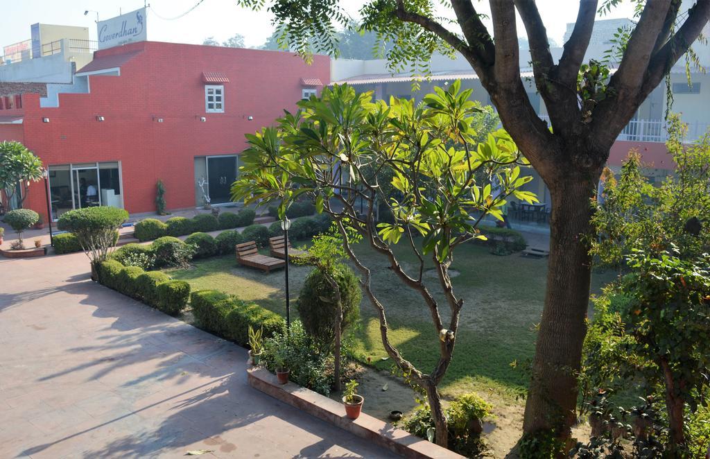 Hotel Goverdhan Tourist Complex Fatehpur Sīkri Екстериор снимка