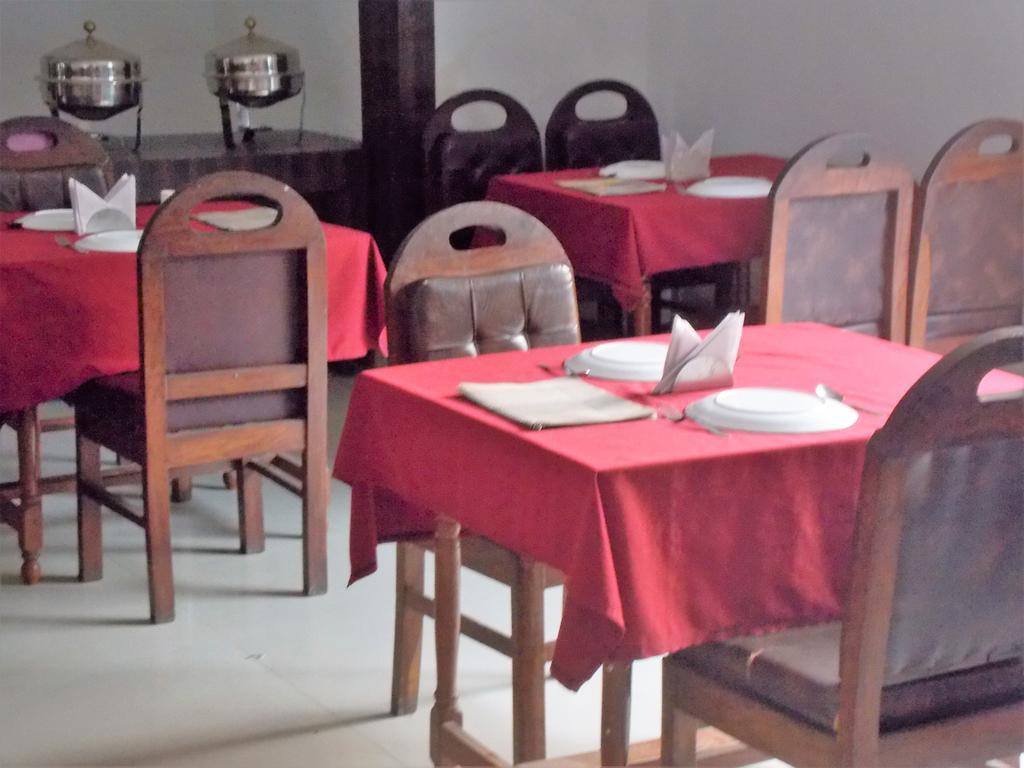 Hotel Goverdhan Tourist Complex Fatehpur Sīkri Екстериор снимка