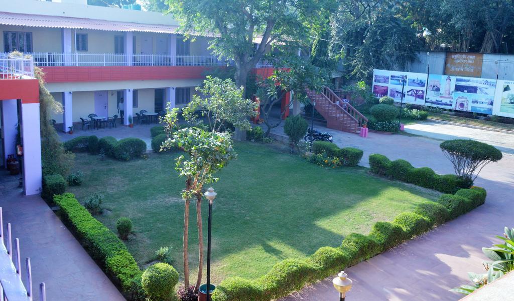 Hotel Goverdhan Tourist Complex Fatehpur Sīkri Екстериор снимка