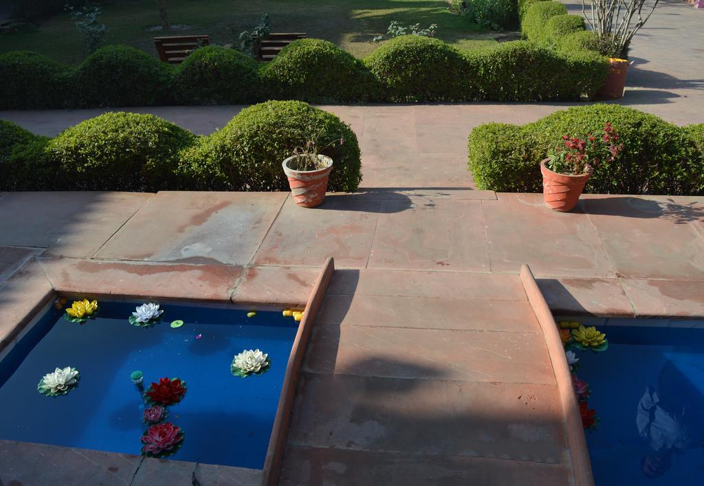 Hotel Goverdhan Tourist Complex Fatehpur Sīkri Екстериор снимка